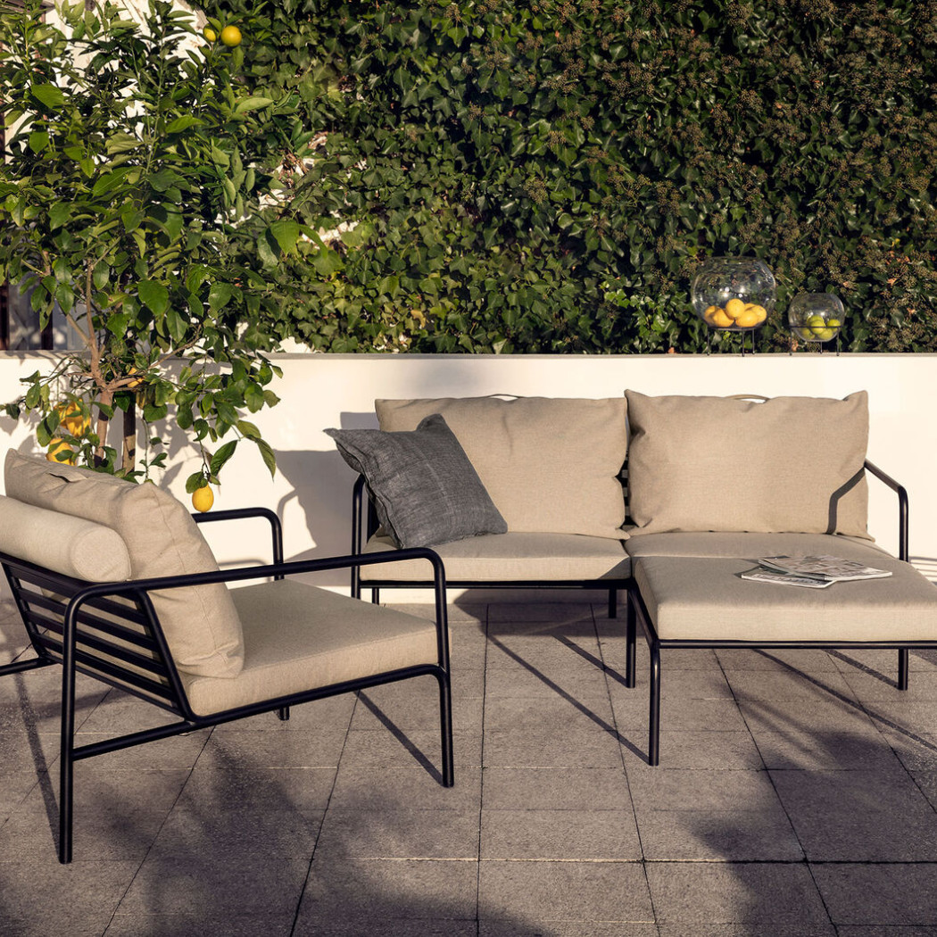 Крісло Avon Lounge Chair Ash