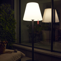 Edison the Giant White H182