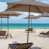 Парасолька Eolo Pureti 2.5x2.5 Taupe Sand з базою Bond 35