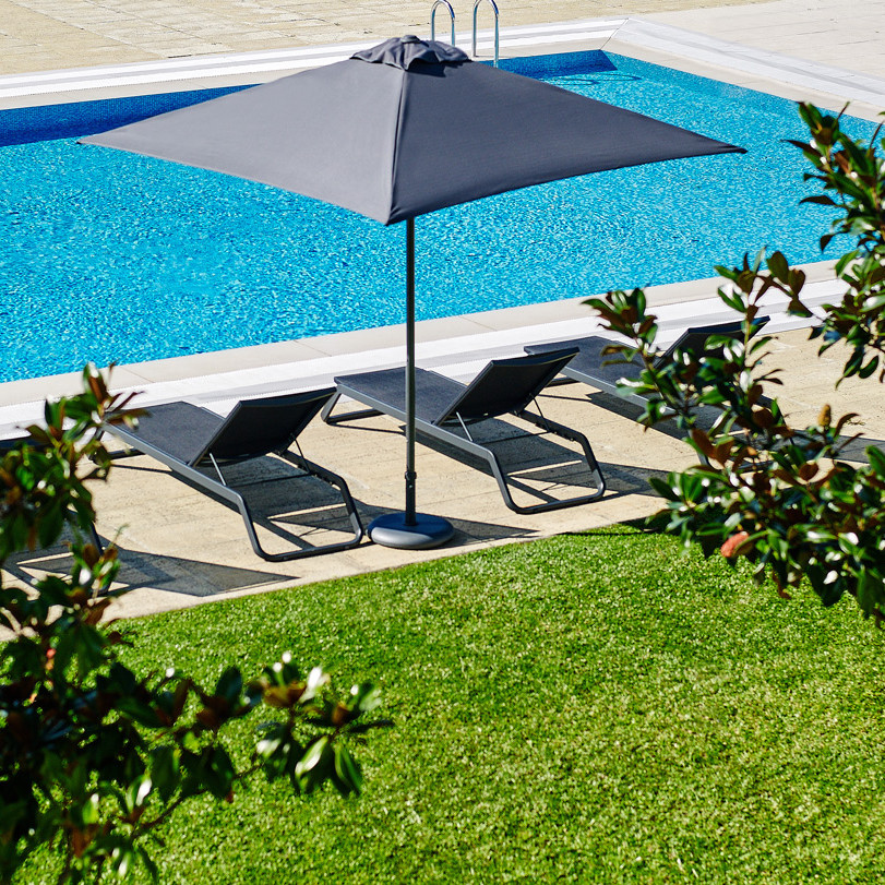 Парасолька Eolo Pureti 2.5x2.5 Anthacite з базою Bond 35