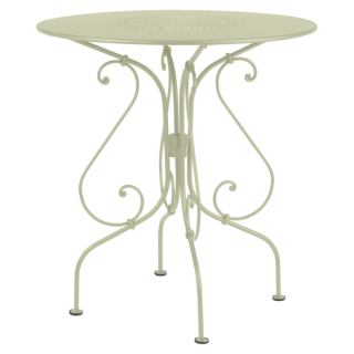 1900 Table 67 Willow Green