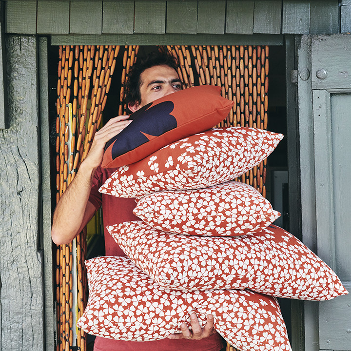 Trefle Cushion 68x44 Honey