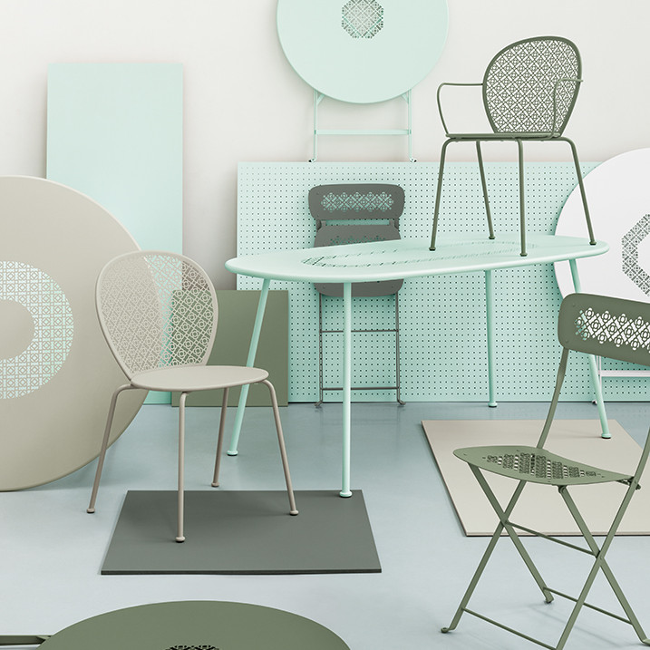 Lorette Table 110 Liquorice