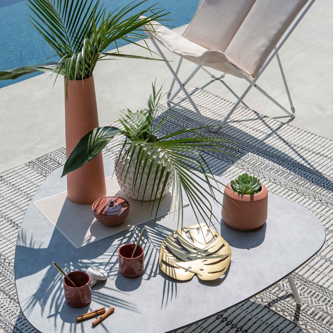 Кавовий стіл COCOON Kaolin Table Ciment