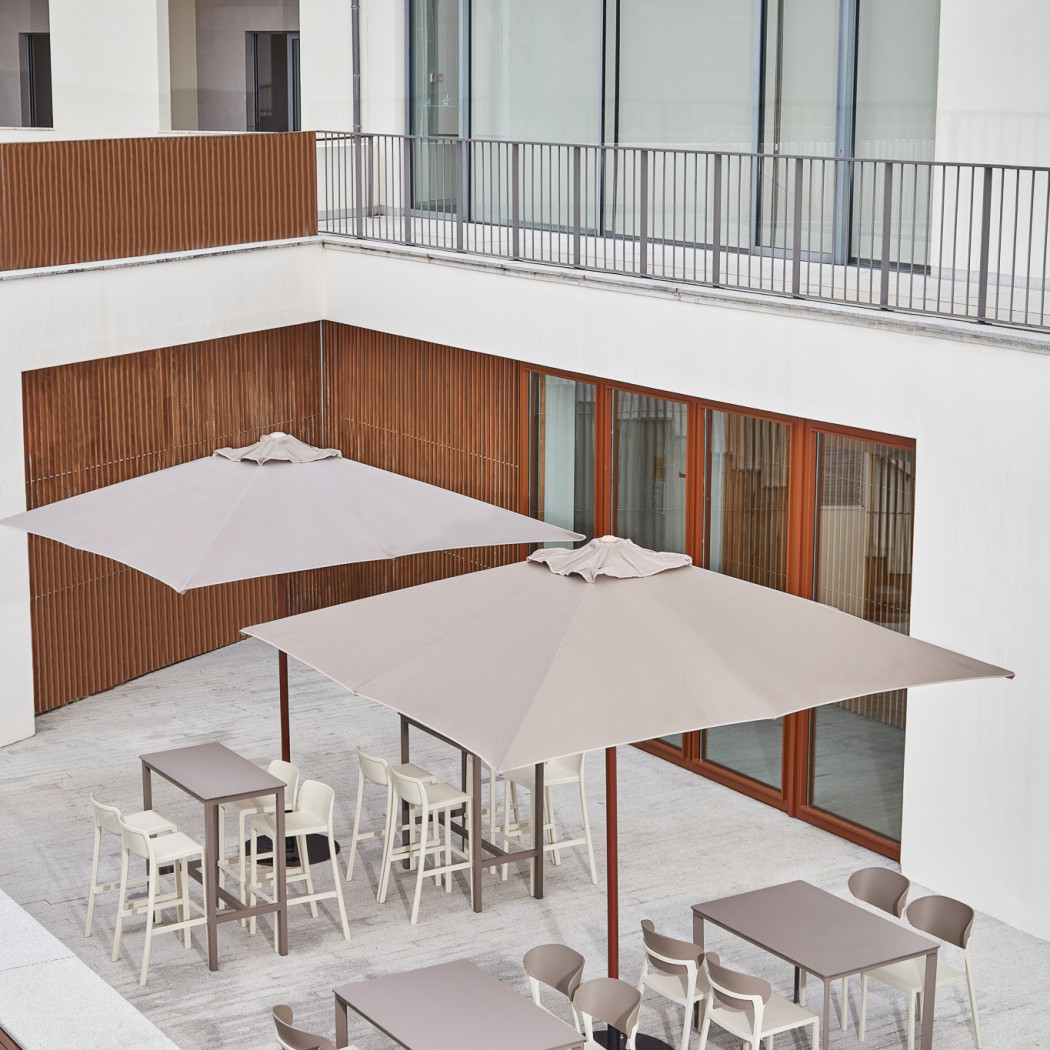 Стіл Meet 70x70 White