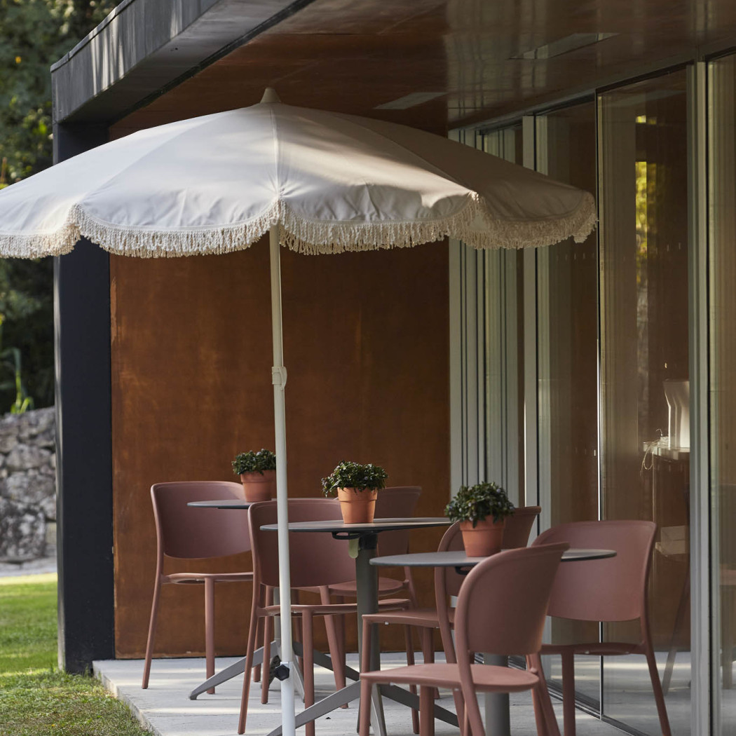 Парасолька New Toscana Ø2м Olivo Sand з базою Bond 35