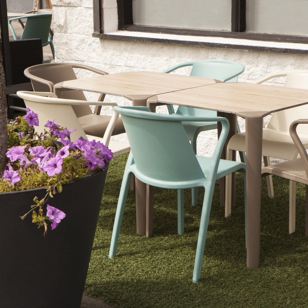 Стіл One 70 Sand