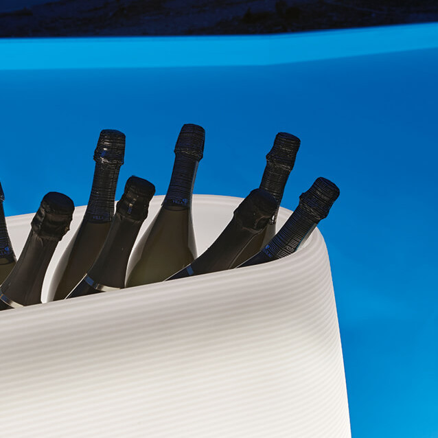 Pandora Pots White Planter / Ice Box