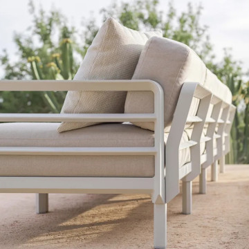 Вуличні меблі