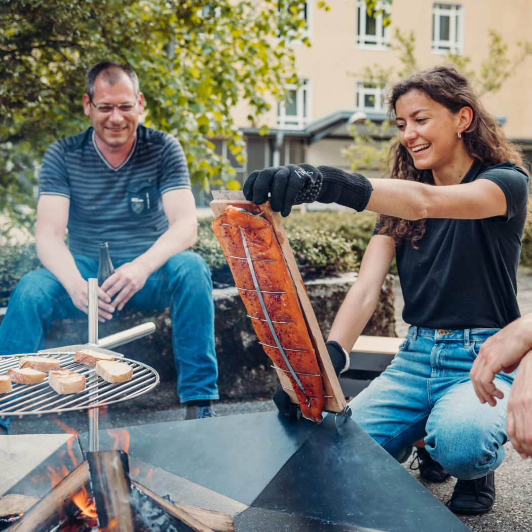 Дошка для риби Flame-grilled Salmon Board