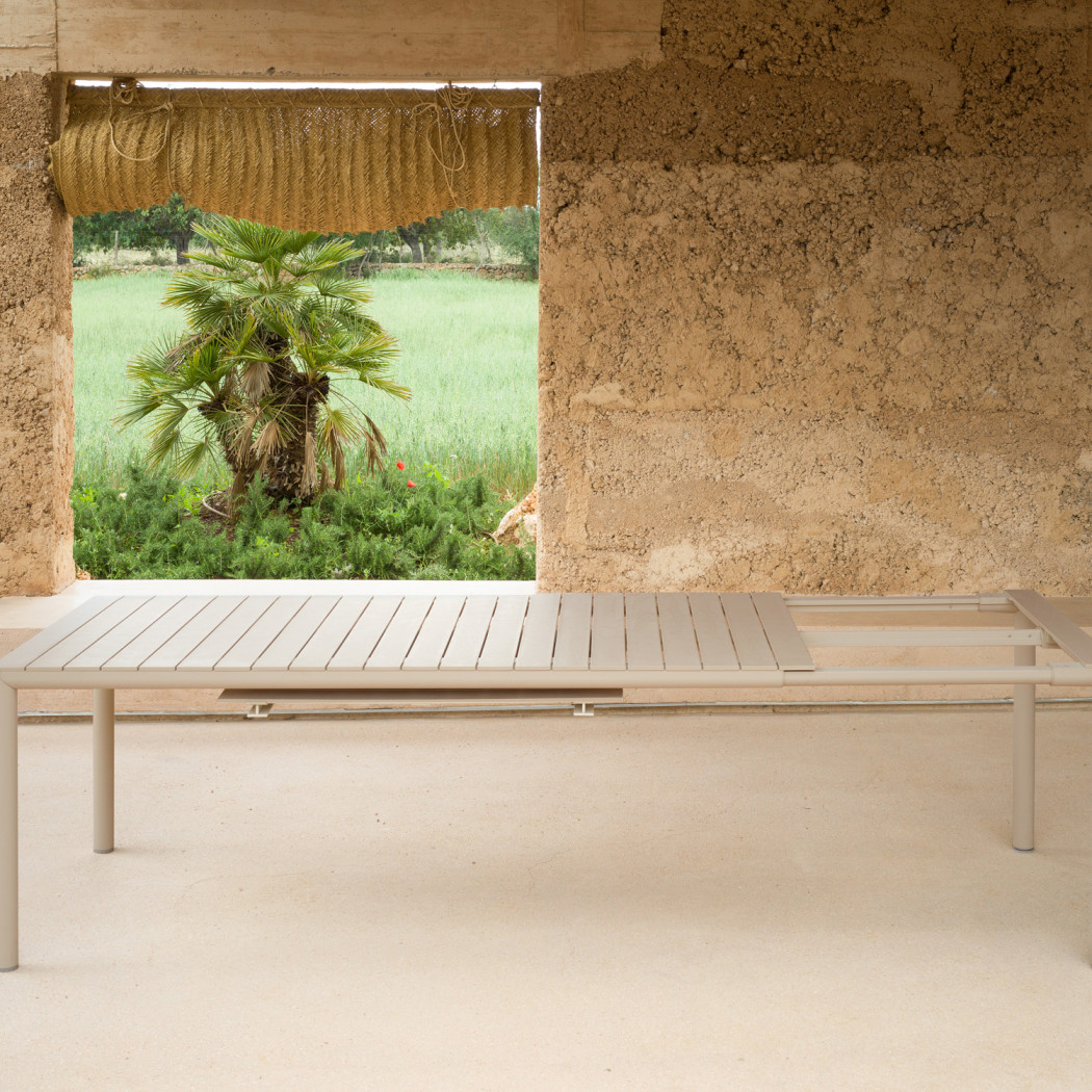 Стіл розкладний Tevere Extensible 147 Terra