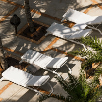 Шезлонг Vila White