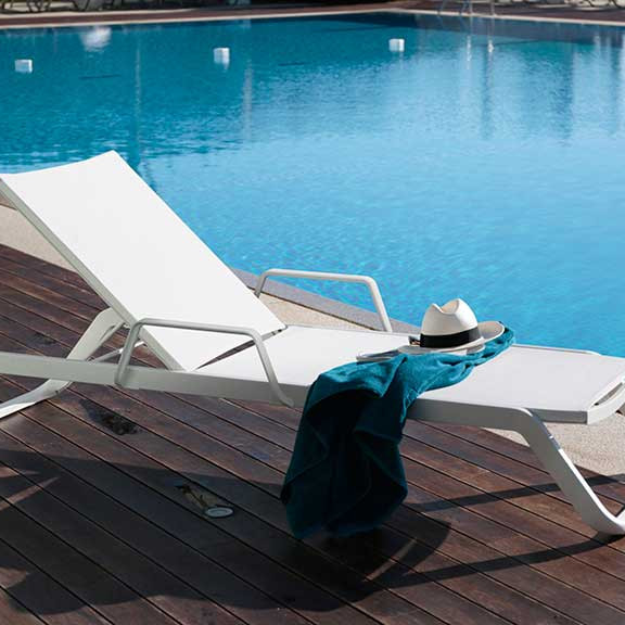 Шезлонг Vila White Taupe